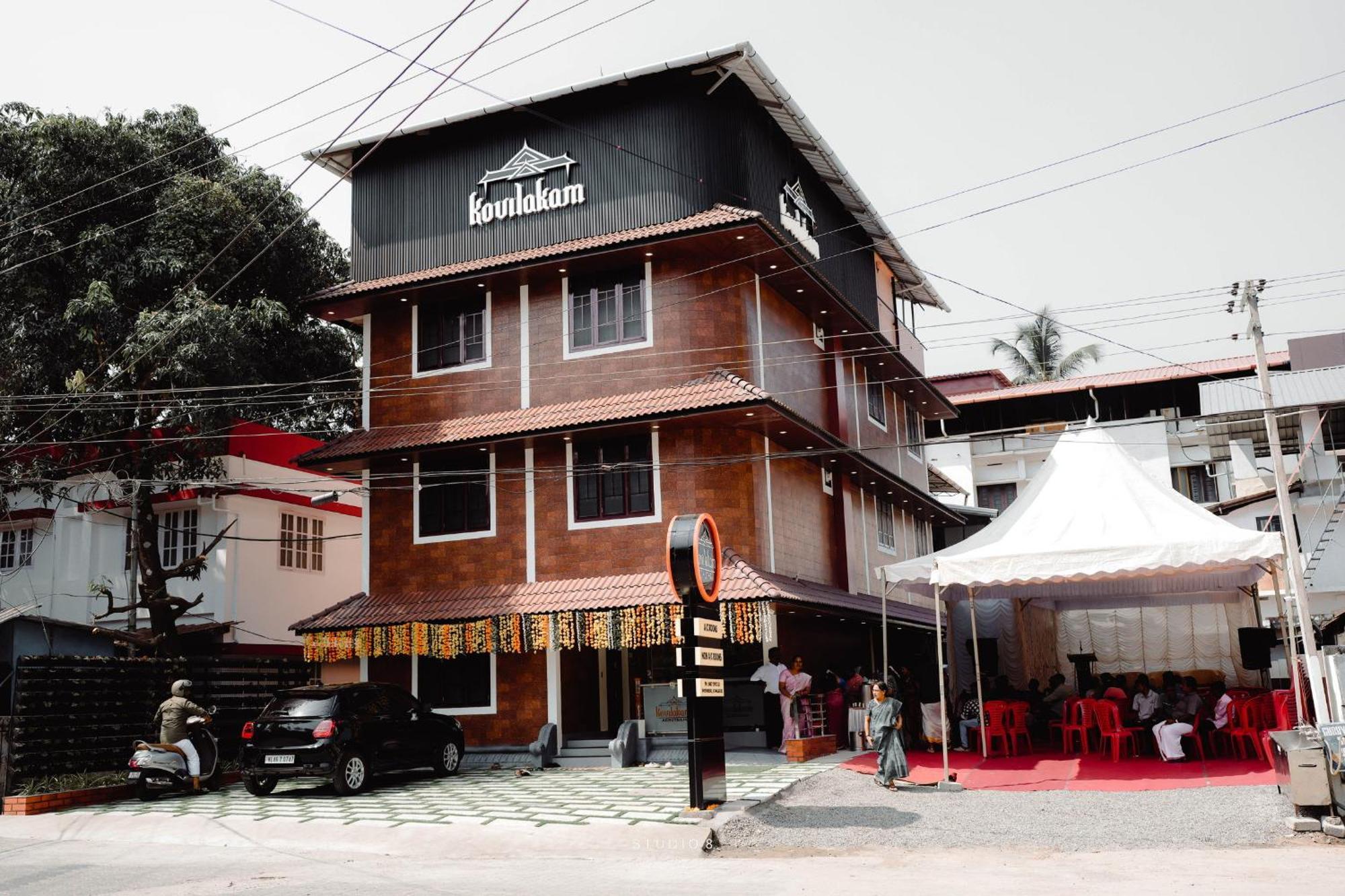 Kovilakam Achutham Guruvāyūr エクステリア 写真